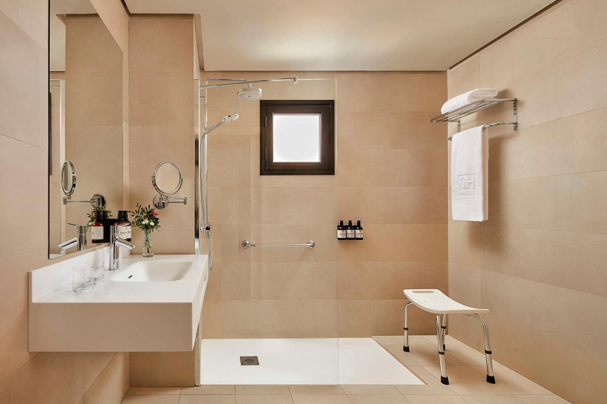 Nh Ciudad De Cuenca Hotell Cuenca  Eksteriør bilde