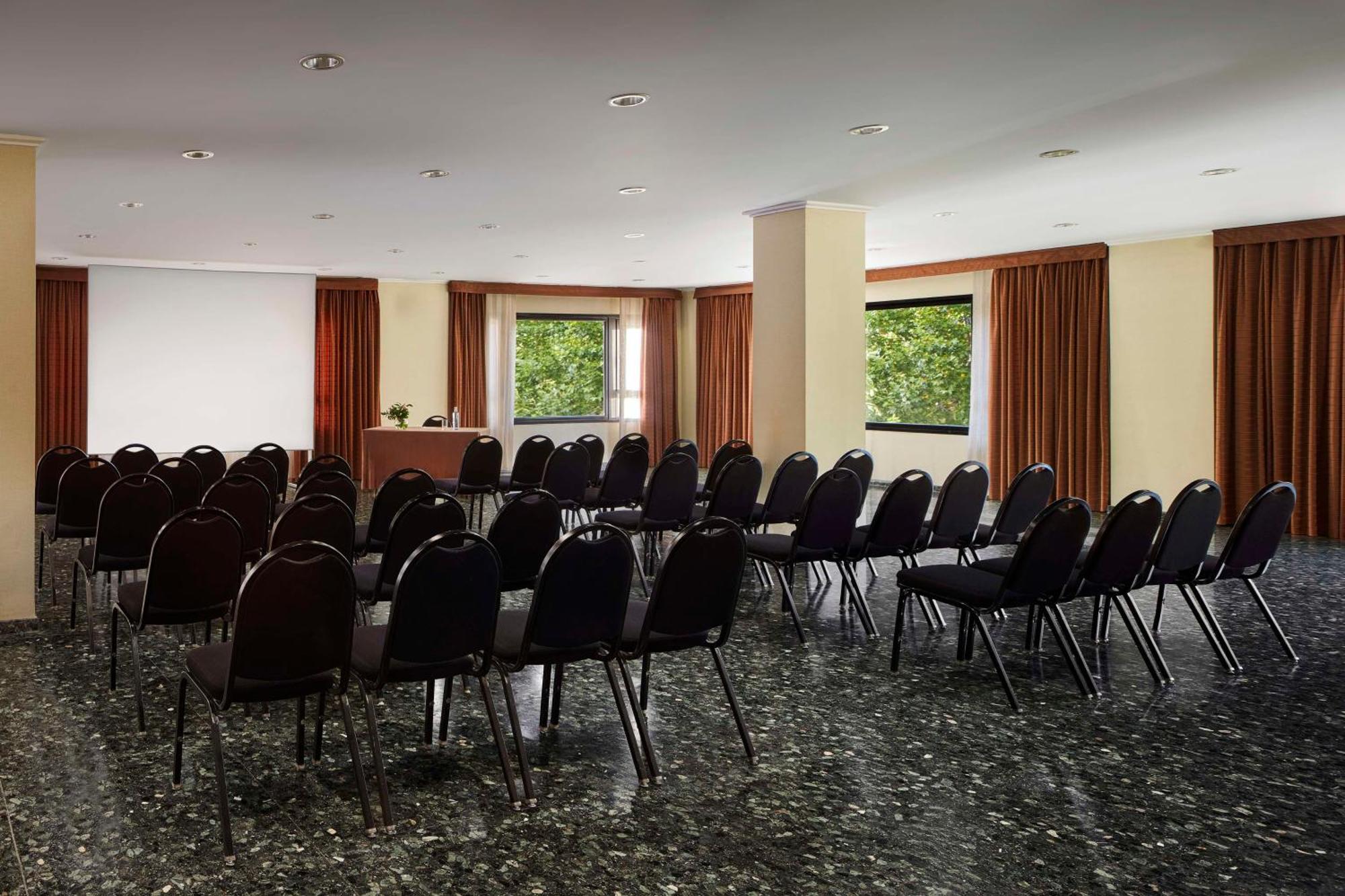 Nh Ciudad De Cuenca Hotell Cuenca  Eksteriør bilde